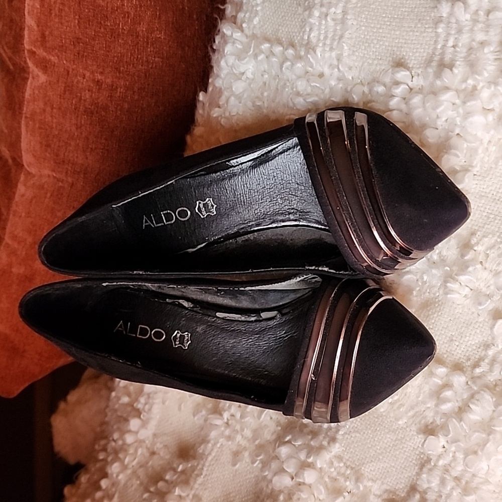 Aldo Suede Pumps